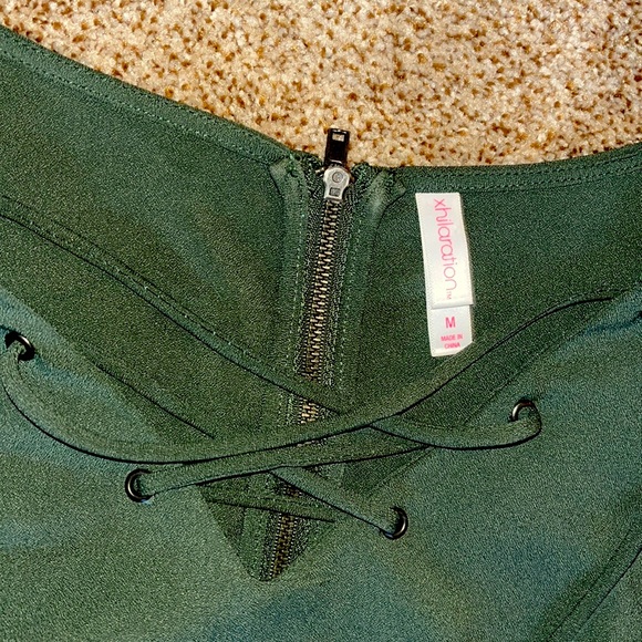 Stretchy Romper - Picture 3 of 4